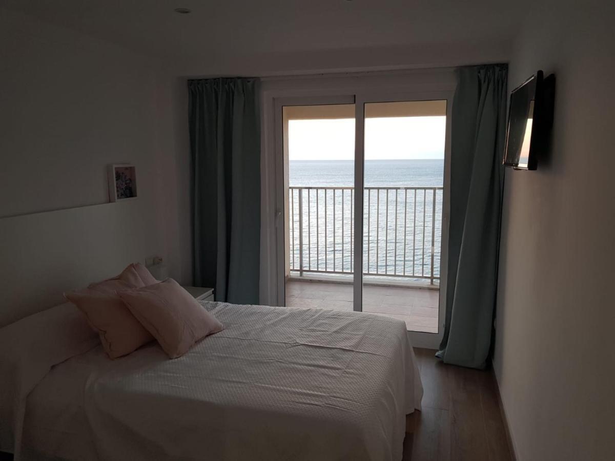 Apartamento En Primera Linia Vistas Al Mar Кастел Пладжа де Аро Екстериор снимка